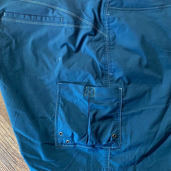 Title Nine Venetian Blue Cargo Skort Size 14 - Picture 4 of 4